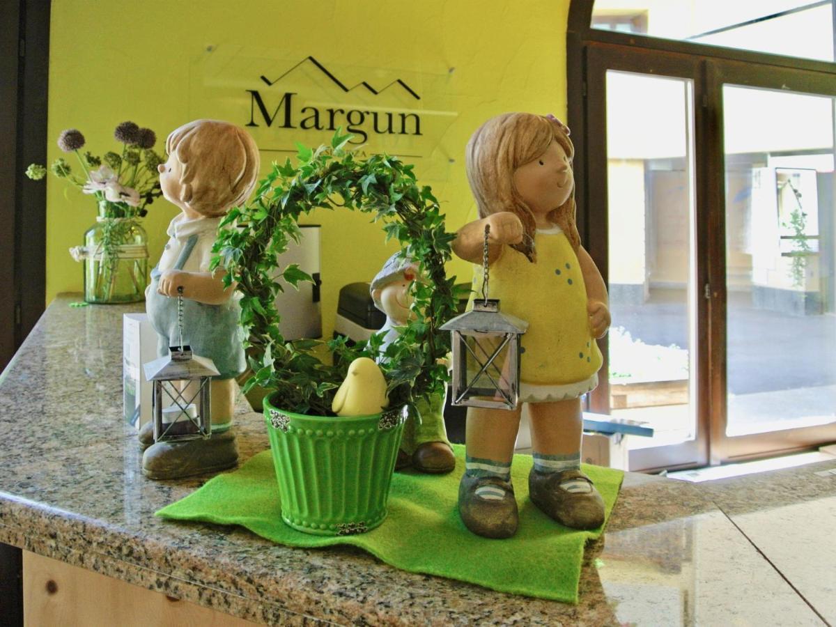 Apartment Apartment Residenza Chesa Margun 13-2 By Interhome Surlej